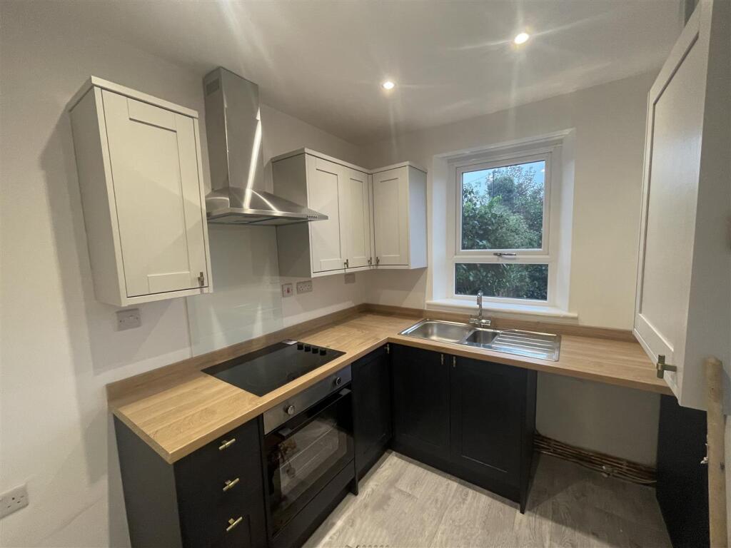 2 bed Mid Terraced House for rent in Doncaster. From Moss Properties - Doncaster