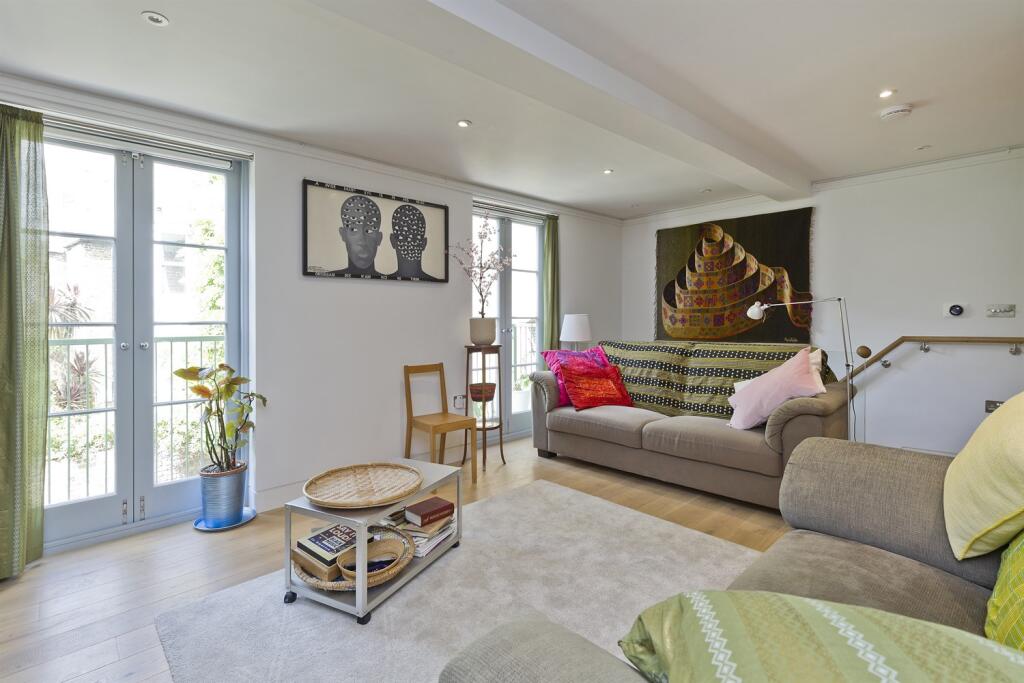 2 bed Detached for rent in London. From Mountgrange Heritage - Notting Hill