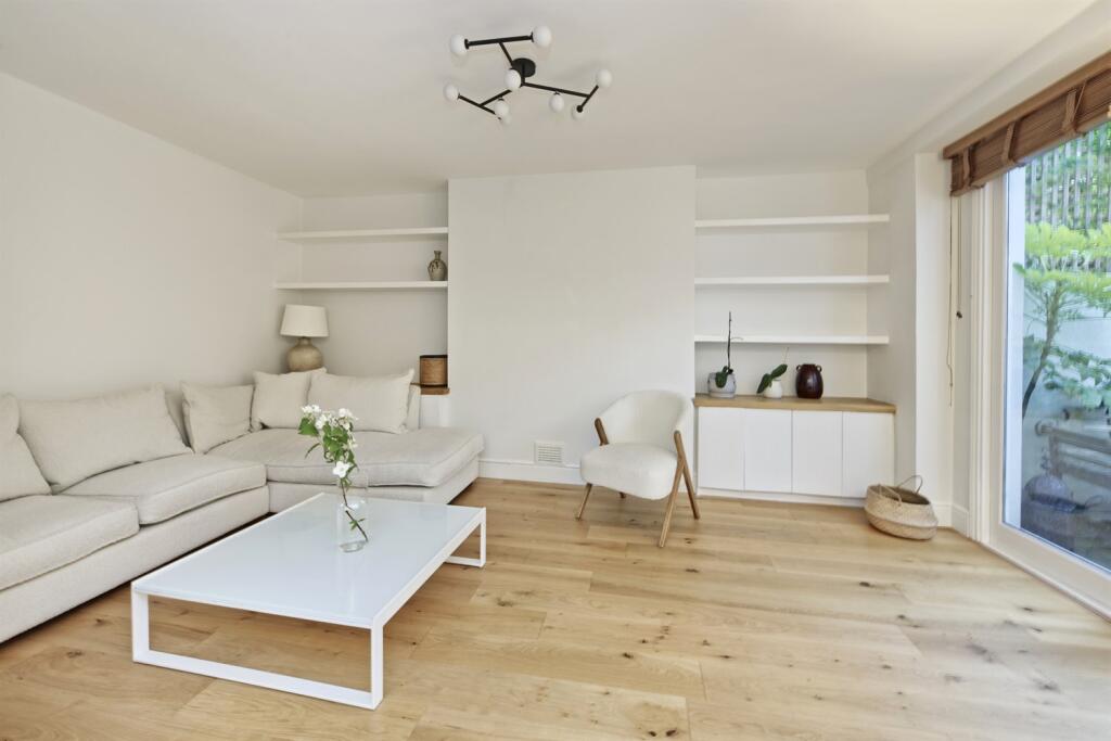 1 bed 1st Floor Flat for rent in London. From Mountgrange Heritage - Notting Hill