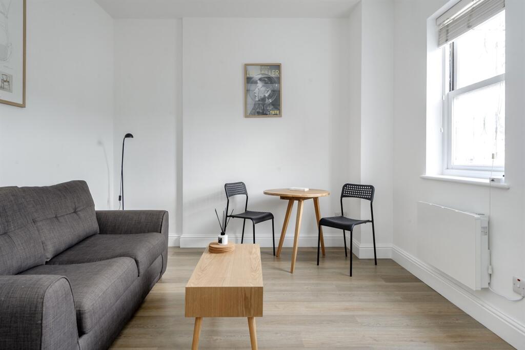 1 bed 1st Floor Flat for rent in London. From Mountgrange Heritage - Notting Hill