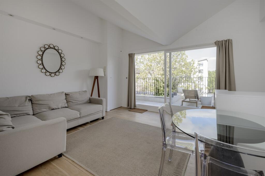 1 bed 1st Floor Flat for rent in London. From Mountgrange Heritage - Notting Hill