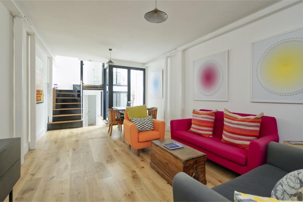 2 bed 1st Floor Flat for rent in Kensington. From Mountgrange Heritage - Notting Hill