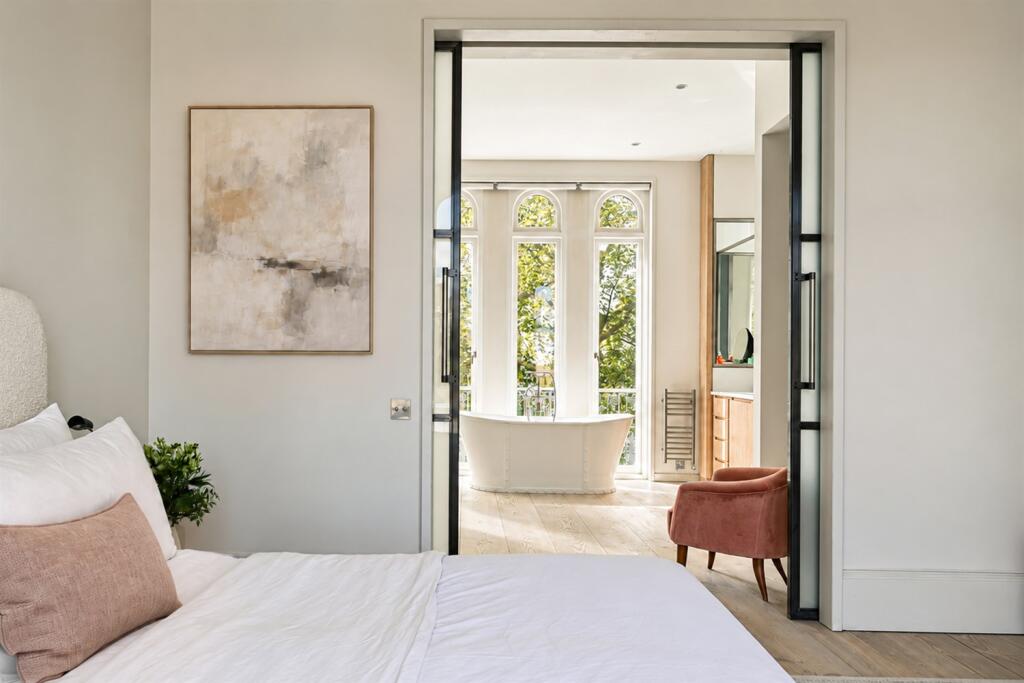4 bed Detached for rent in London. From Mountgrange Heritage - Notting Hill 4 bed Detached for rent in London. From Mountgrange Heritage - Notting Hill