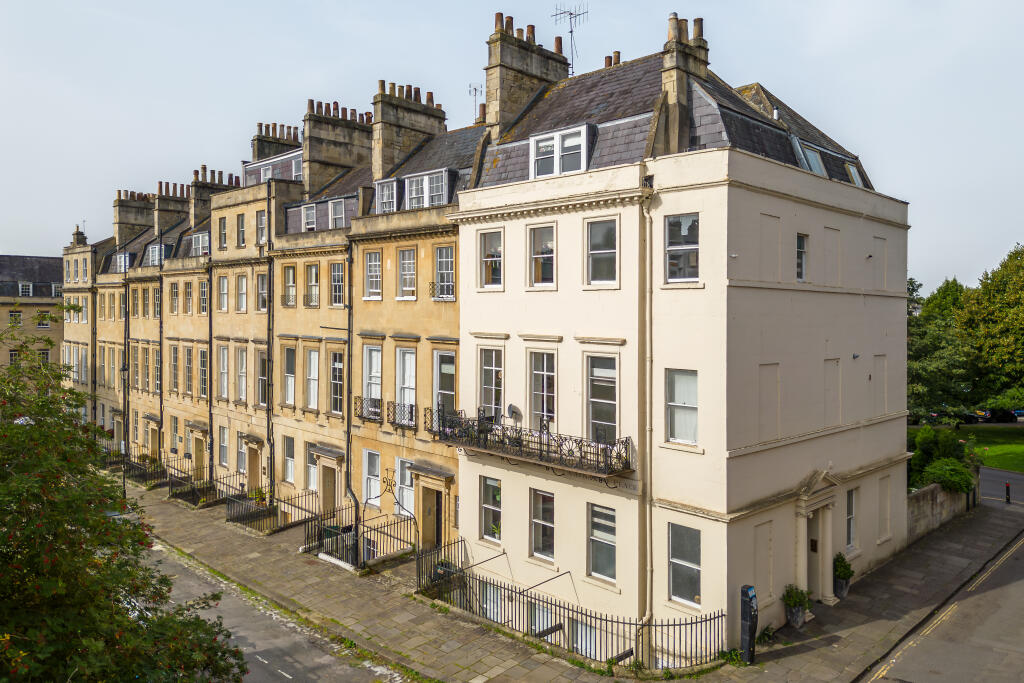 3 bed Apartment for rent in Upper Swainswick. From Moveli - London