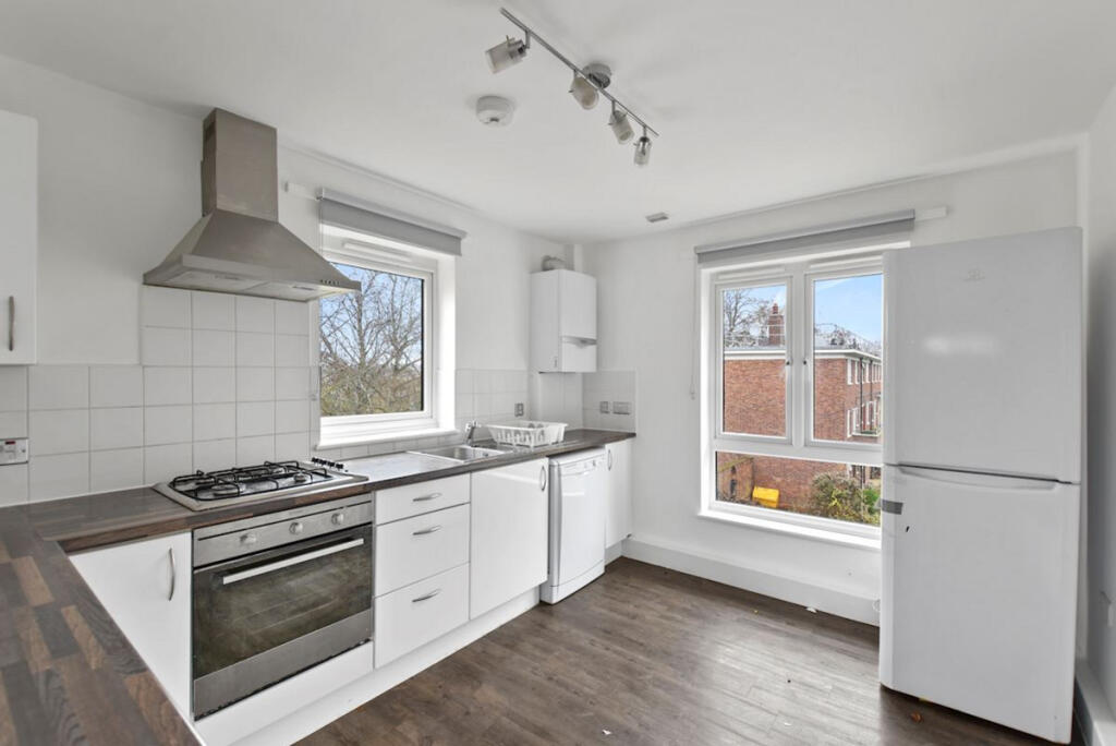 3 bed Apartment for rent in London. From Moveli - London 3 bed Apartment for rent in London. From Moveli - London