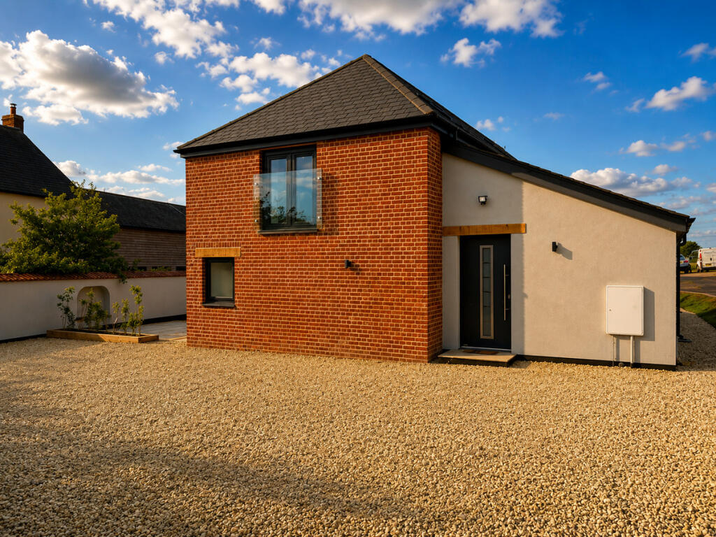 4 bed Detached for rent in Talaton. From Moveli - London