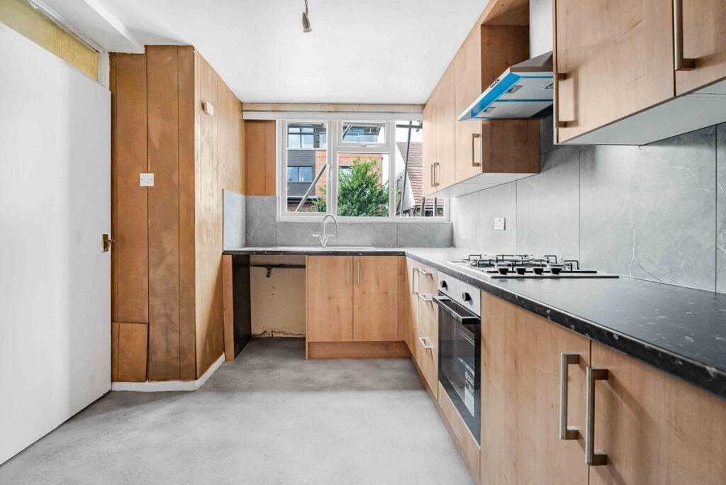3 bed End of Terrace for rent in Wembley. From Moveli - London 3 bed End of Terrace for rent in Wembley. From Moveli - London