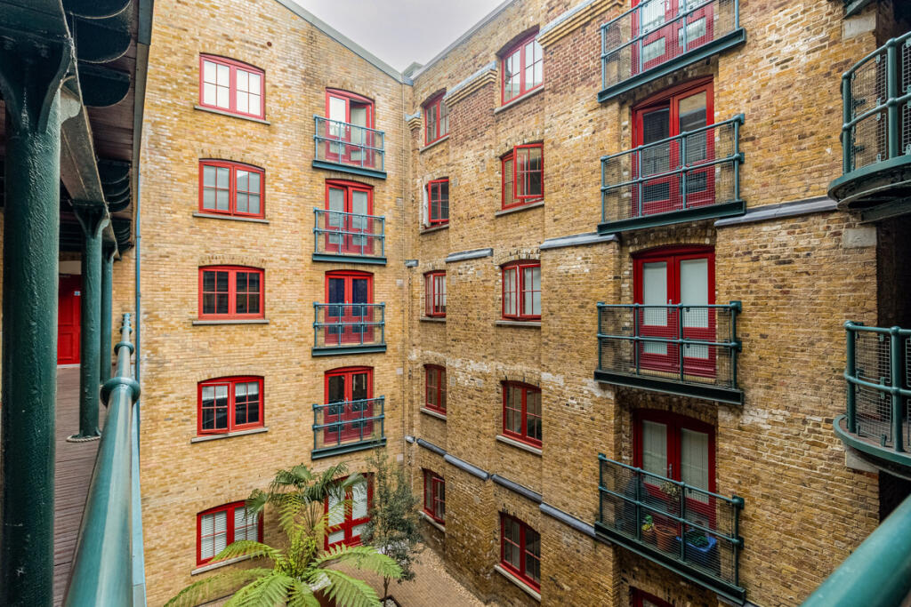 2 bed Apartment for rent in Poplar. From Moveli - London