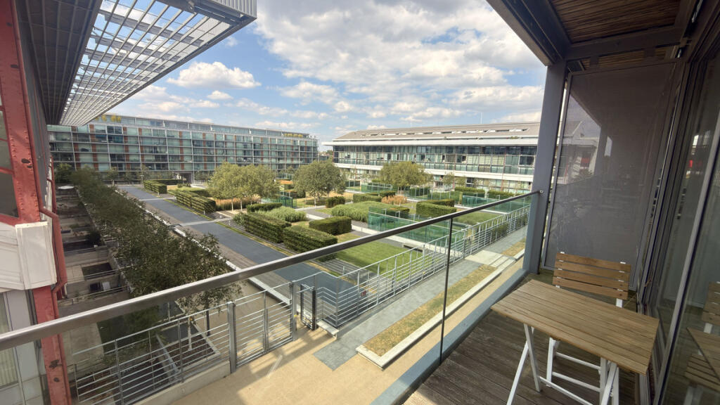 1 bed 1st Floor Flat for rent in Stoke Newington. From Moveli - London 1 bed 1st Floor Flat for rent in Stoke Newington. From Moveli - London