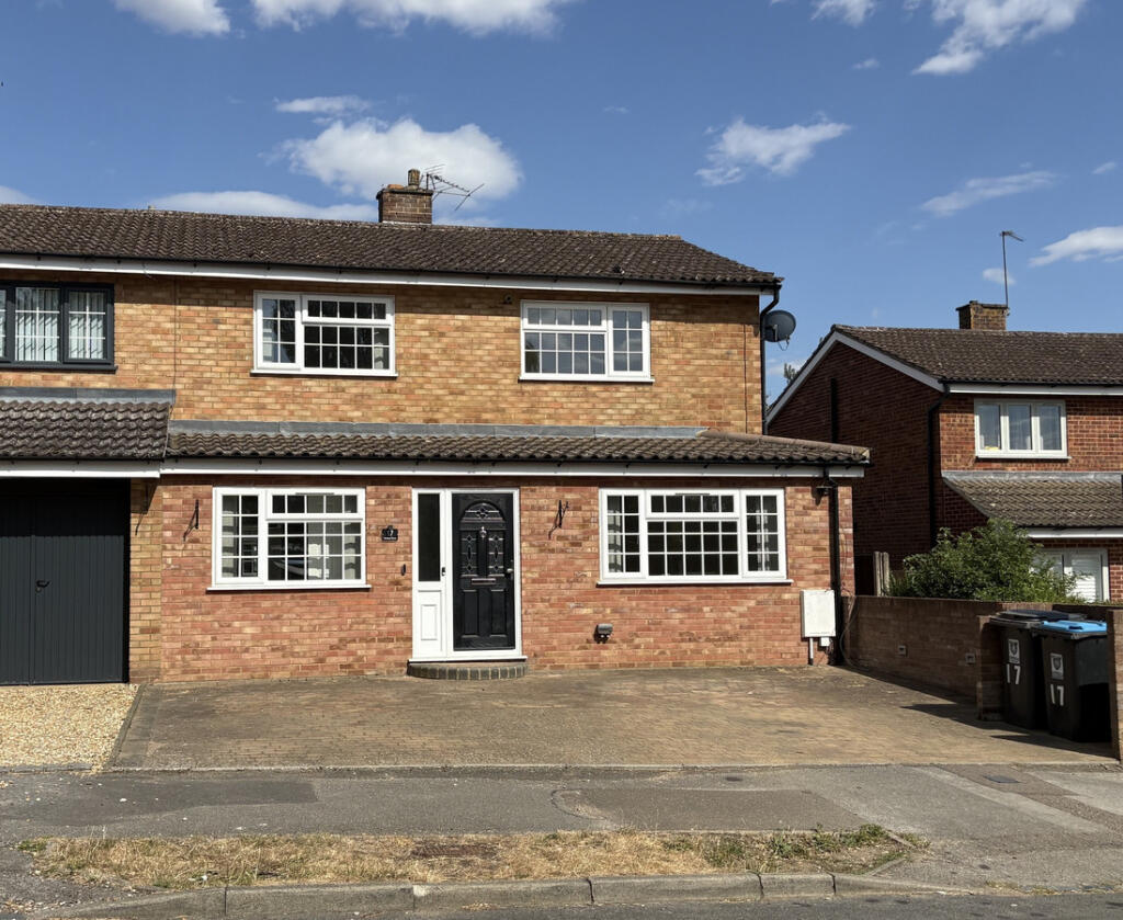 3 bed Semi Detached for rent in Flamstead. From Moveli - London