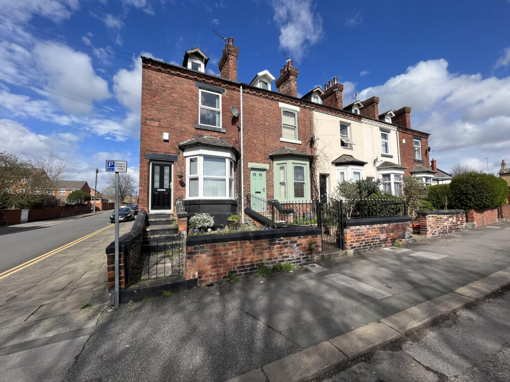 3 bed End of Terrace for rent in Wakefield. From MoveNow Properties - Wakefield