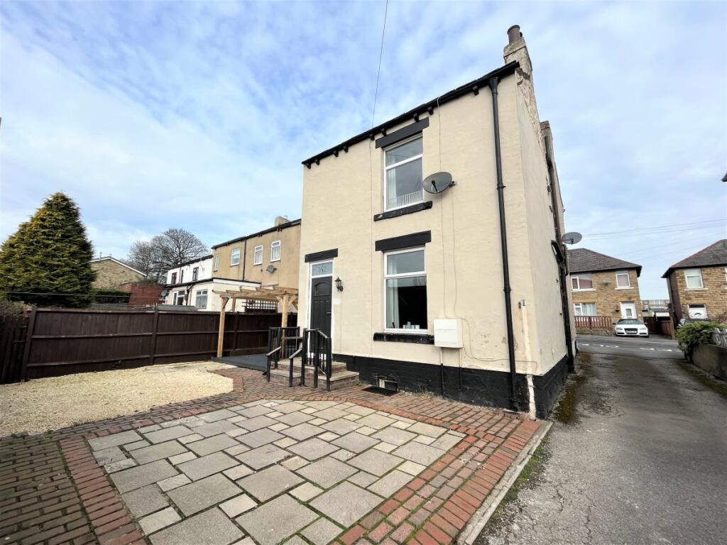 2 bed End of Terrace for rent in Dewsbury. From MoveNow Properties - Wakefield