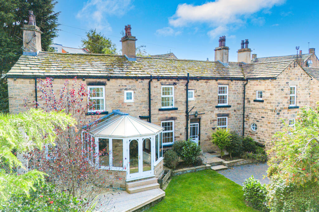 5 bed Detached for rent in Middlestown. From MoveNow Properties - Wakefield
