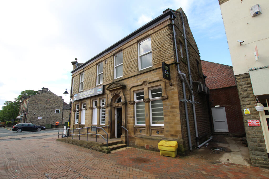 2 bed 1st Floor Flat for rent in Ossett. From MoveNow Properties - Wakefield