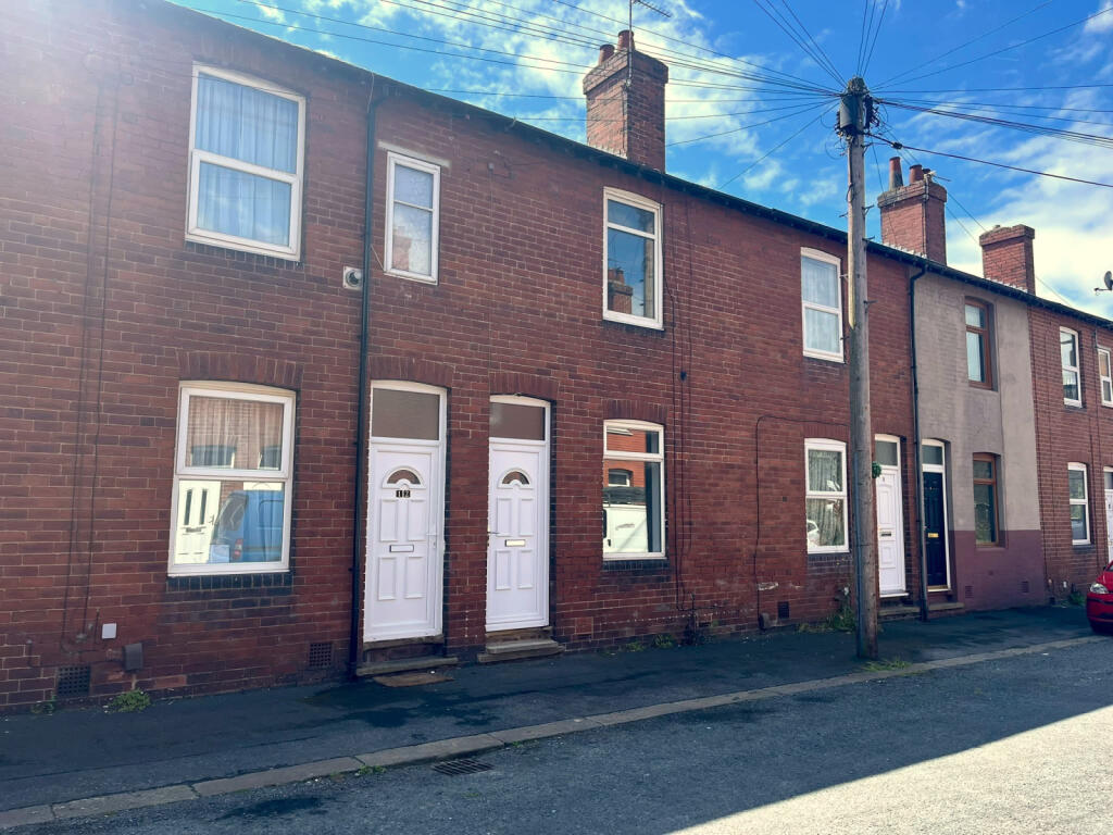 2 bed Mid Terraced House for rent in Wakefield. From MoveNow Properties - Wakefield