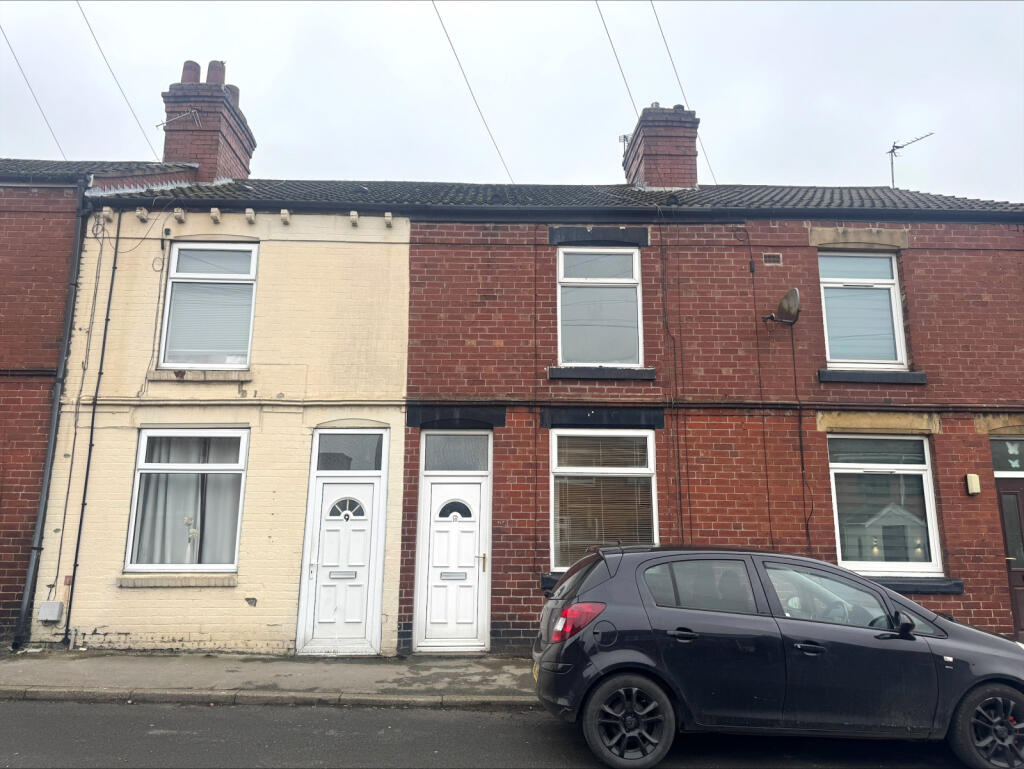 3 bed Mid Terraced House for rent in Ryhill. From MoveNow Properties - Wakefield