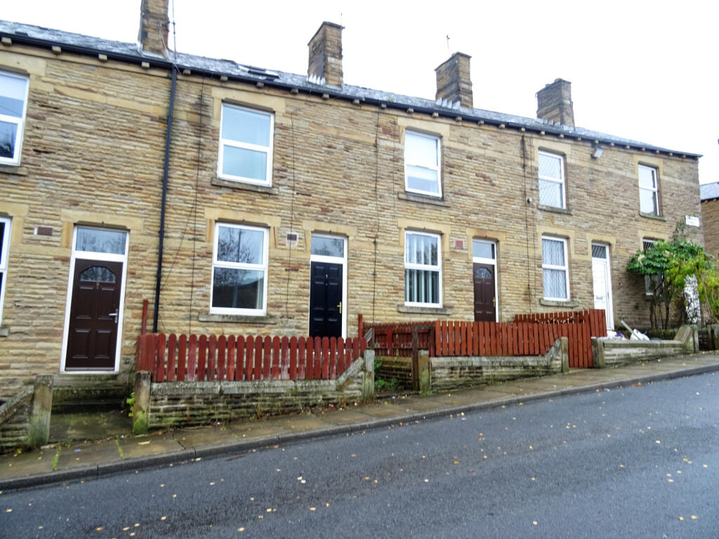 3 bed Mid Terraced House for rent in Thorpe on the Hill. From MoveNow Properties - Wakefield 3 bed Mid Terraced House for rent in Thorpe on the Hill. From MoveNow Properties - Wakefield