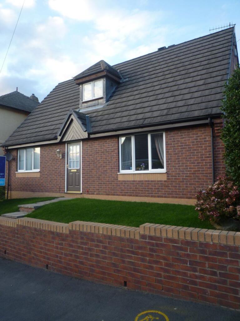 3 bed Bungalow for rent in Crofton. From MoveNow Properties - Wakefield