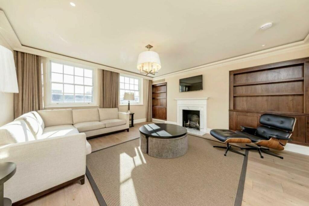 3 bed Flat for rent in London. From Napier Watt