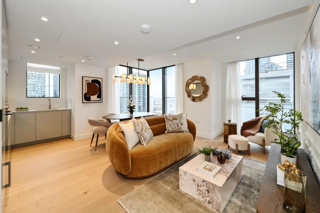 2 bed 1st Floor Flat for rent in Poplar. From Napier Watt Limited - London 2 bed 1st Floor Flat for rent in Poplar. From Napier Watt Limited - London