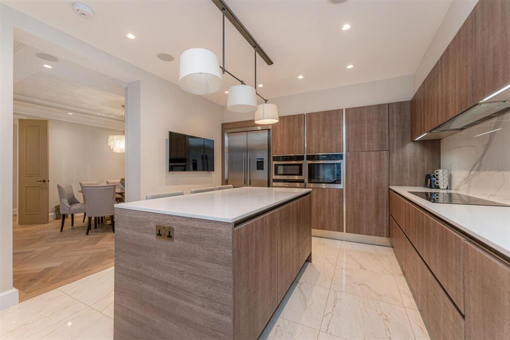 4 bed 1st Floor Flat for rent in Paddington. From Napier Watt Limited - London