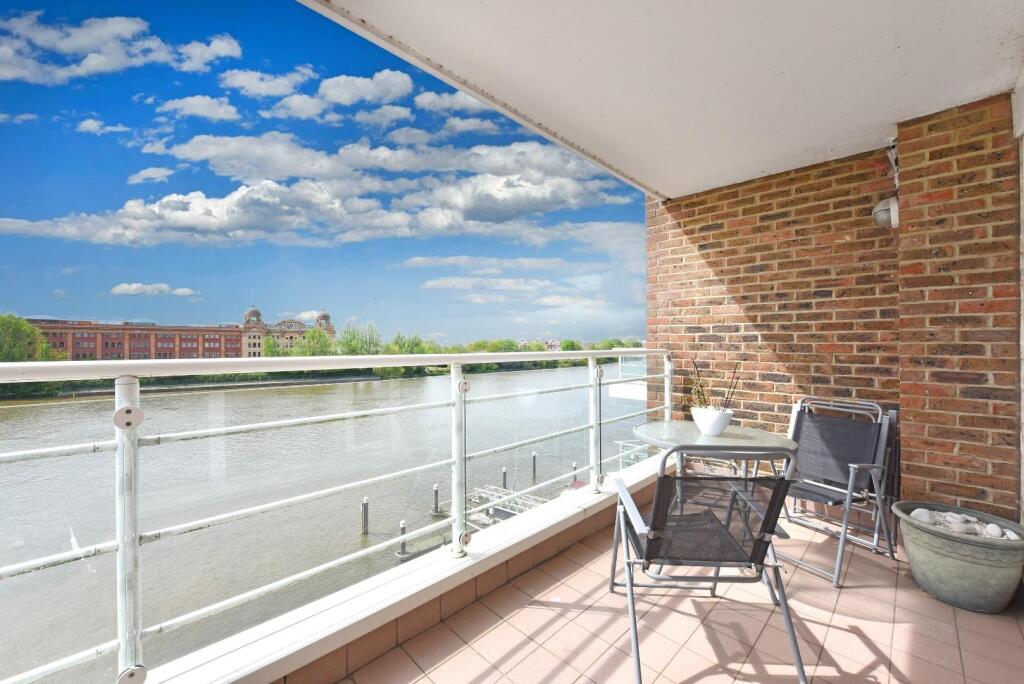 3 bed 1st Floor Flat for rent in Hammersmith. From Napier Watt Limited - London