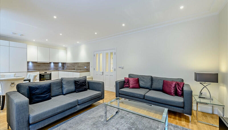2 bed Flat for rent in Hammersmith. From The Real Property Experts - London