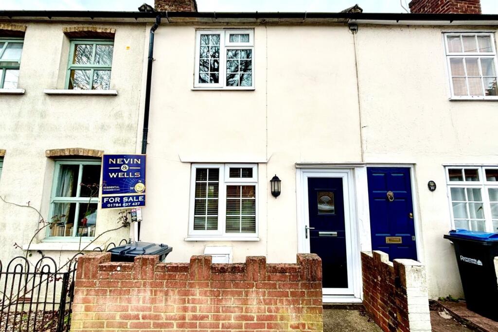 2 bed Mid Terraced House for rent in Egham. From Nevin & Wells