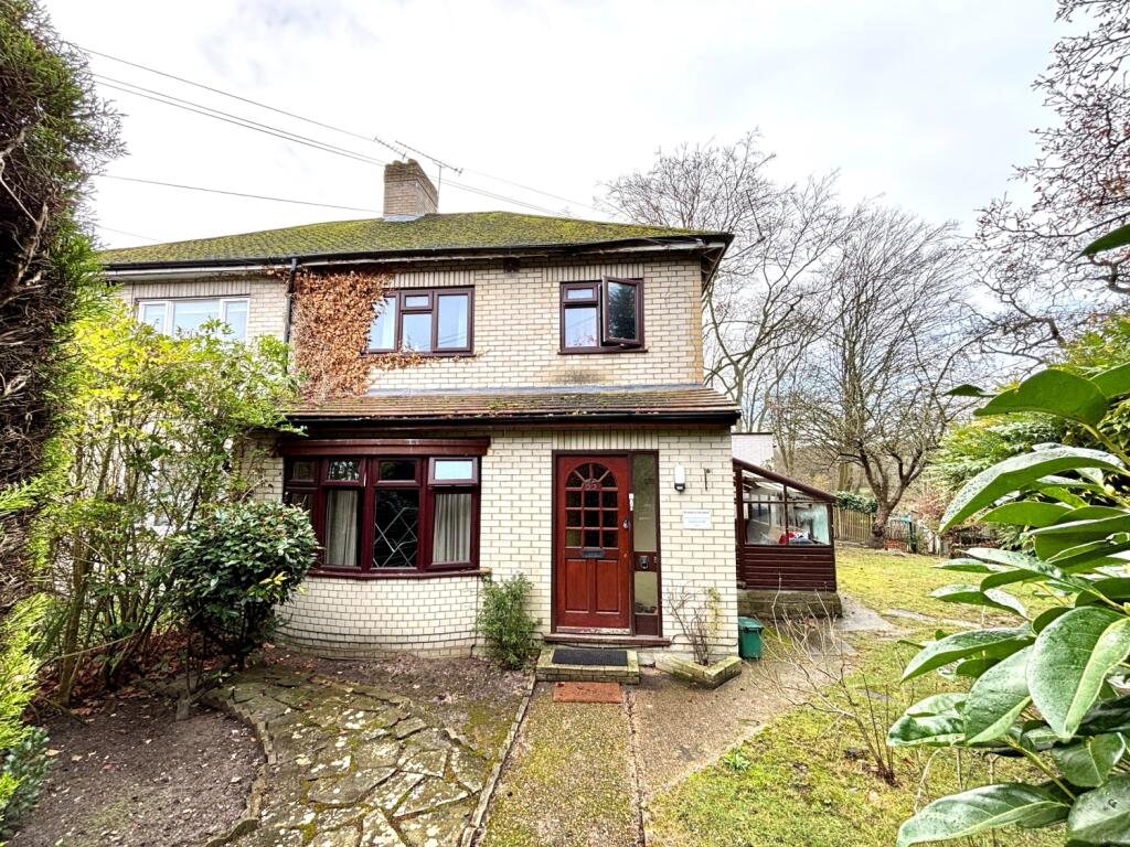 4 bed Semi Detached for rent in Bishopsgate. From Nevin and Wells Residential - Egham