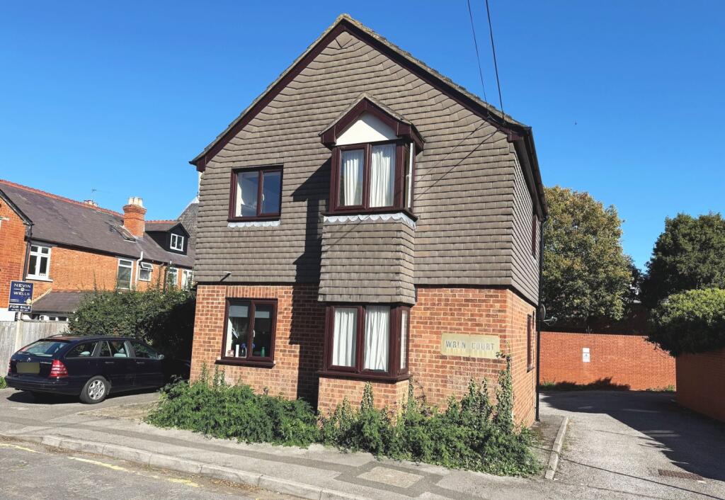 0 bed Studio for rent in Egham. From Nevin and Wells Residential - Egham