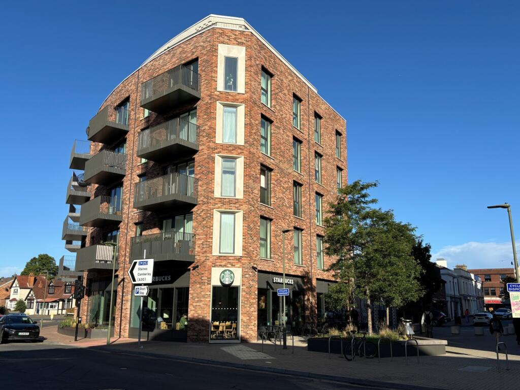 1 bed 1st Floor Flat for rent in Egham. From Nevin and Wells Residential - Egham