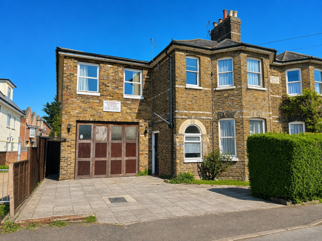1 bed 1st Floor Flat for rent in Egham. From Nevin and Wells Residential - Egham