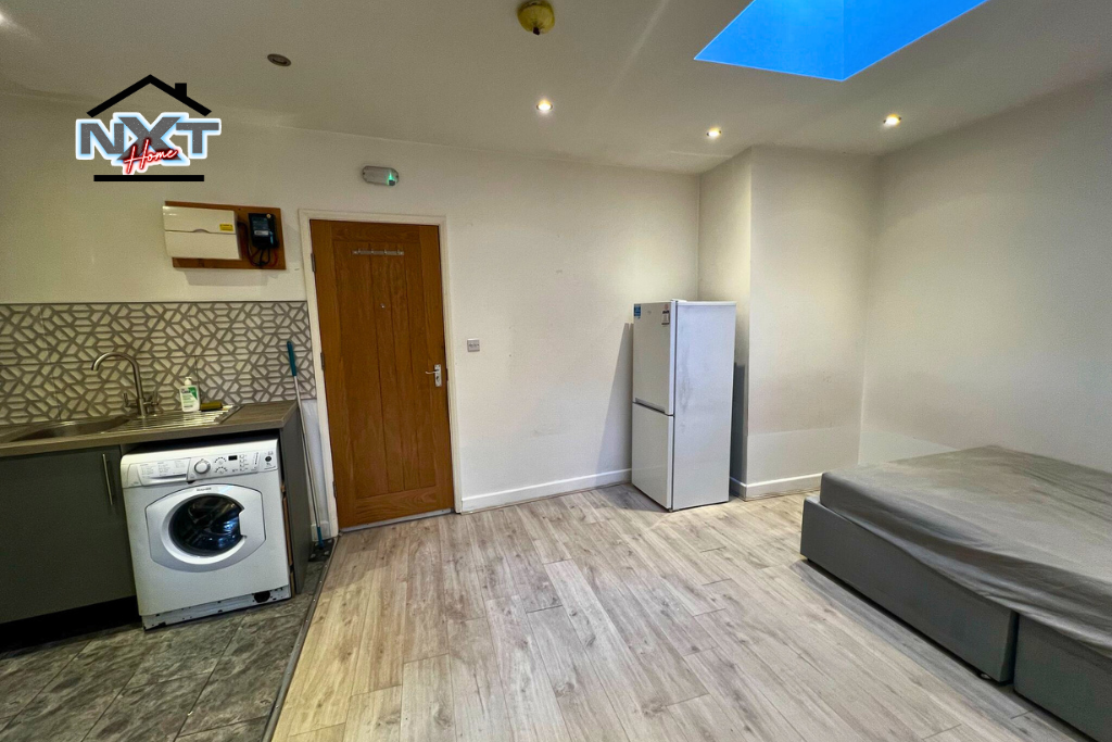 4 bed Studio for rent in London. From Next Home Ltd - Leyton 4 bed Studio for rent in London. From Next Home Ltd - Leyton
