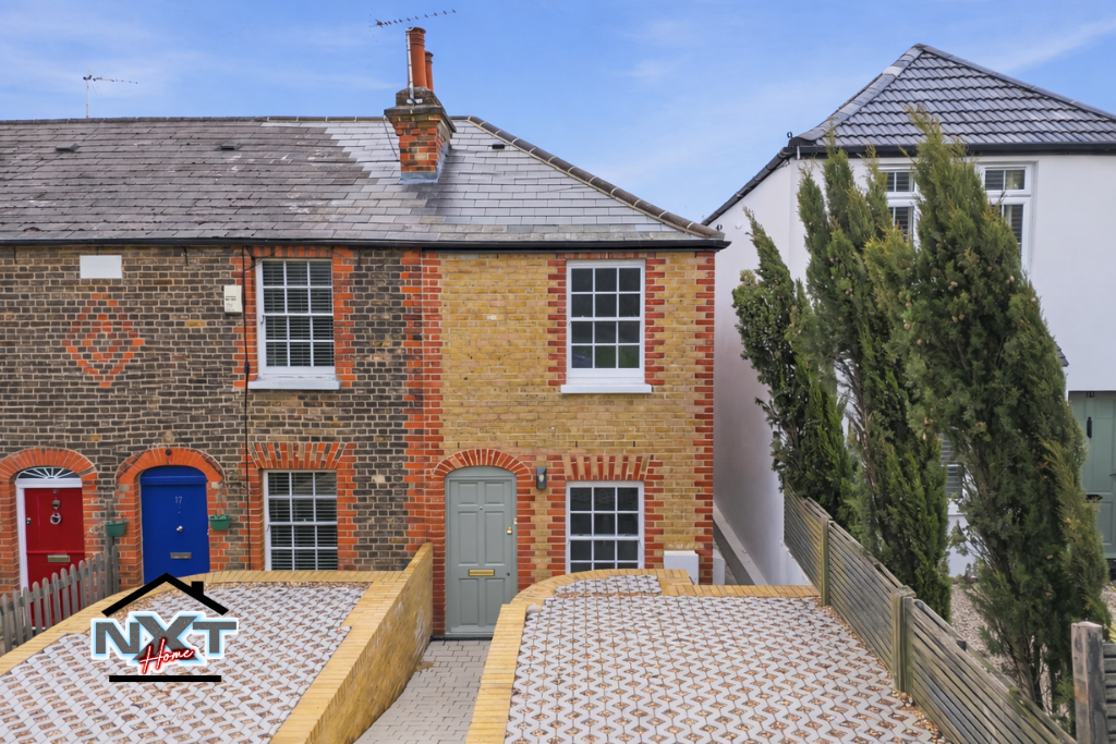 2 bed Cottage for rent in Sewardstonebury. From Next Home Ltd - Leyton