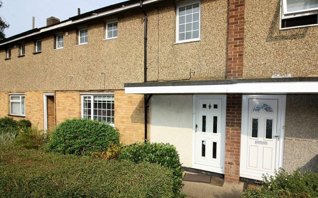 4 bed Detached House for rent in Hatfield. From ubaTaeCJ