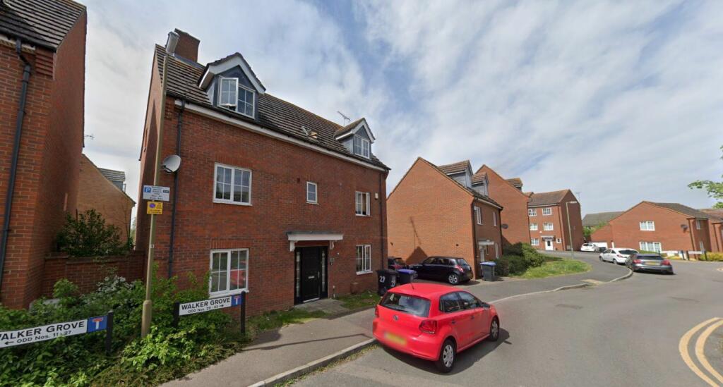 6 bed Detached House for rent in Hatfield. From Nicholas Humphreys