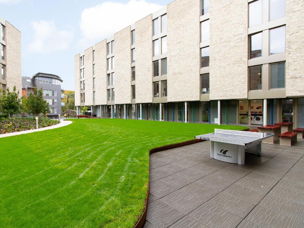 1 bed Flat for rent in . From Nicholas Humphreys