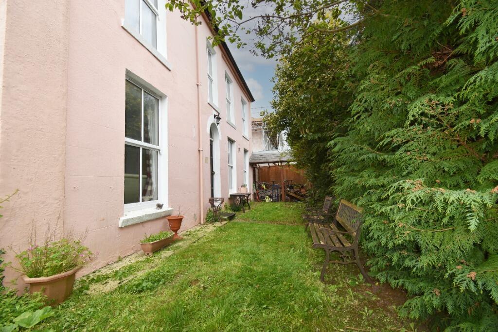 2 bed End Terraced House for rent in Norwich. From Nicholas Humphreys