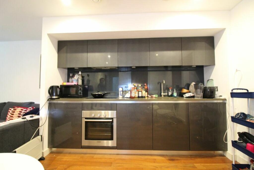 2 bed Flat for rent in Sheffield. From Nicholas Humphreys