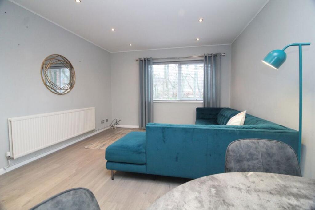 2 bed 1st Floor Flat for rent in Long Line. From Nicholas Humphreys - Sheffield