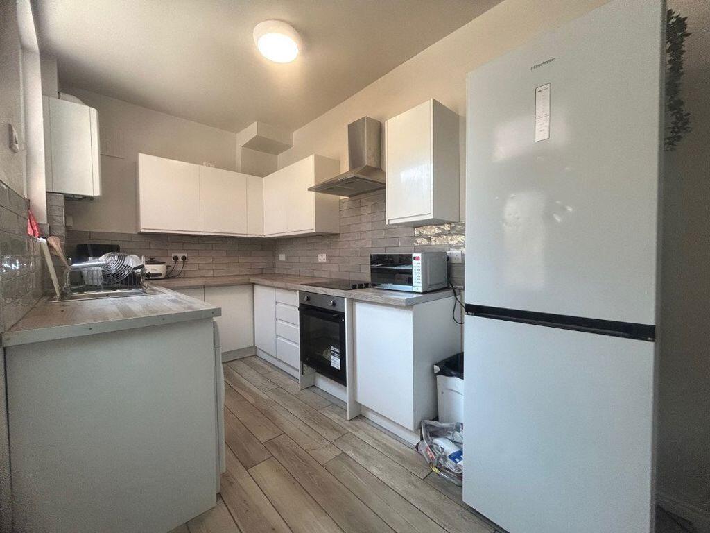 1 bed House Share for rent in Long Line. From Nicholas Humphreys - Sheffield