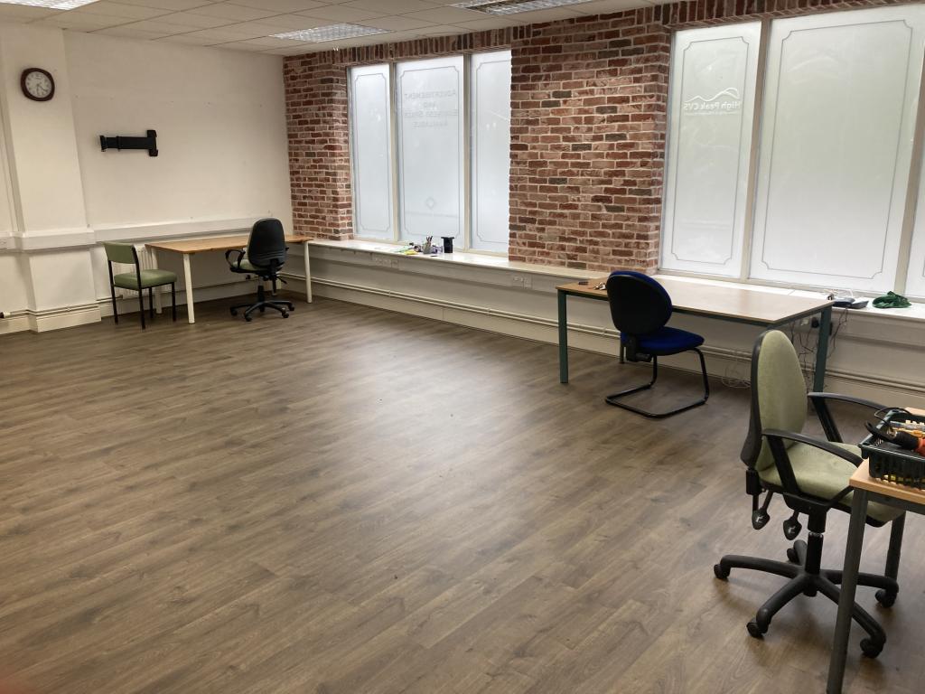 0 bed Serviced Office for rent in High Peak. From Nina Lubman - Buxton