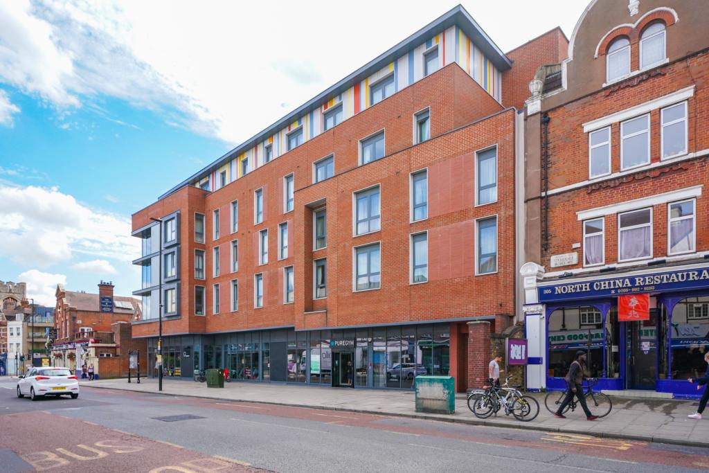 2 bed Apartment for rent in Acton. From Northfields - The Broadway