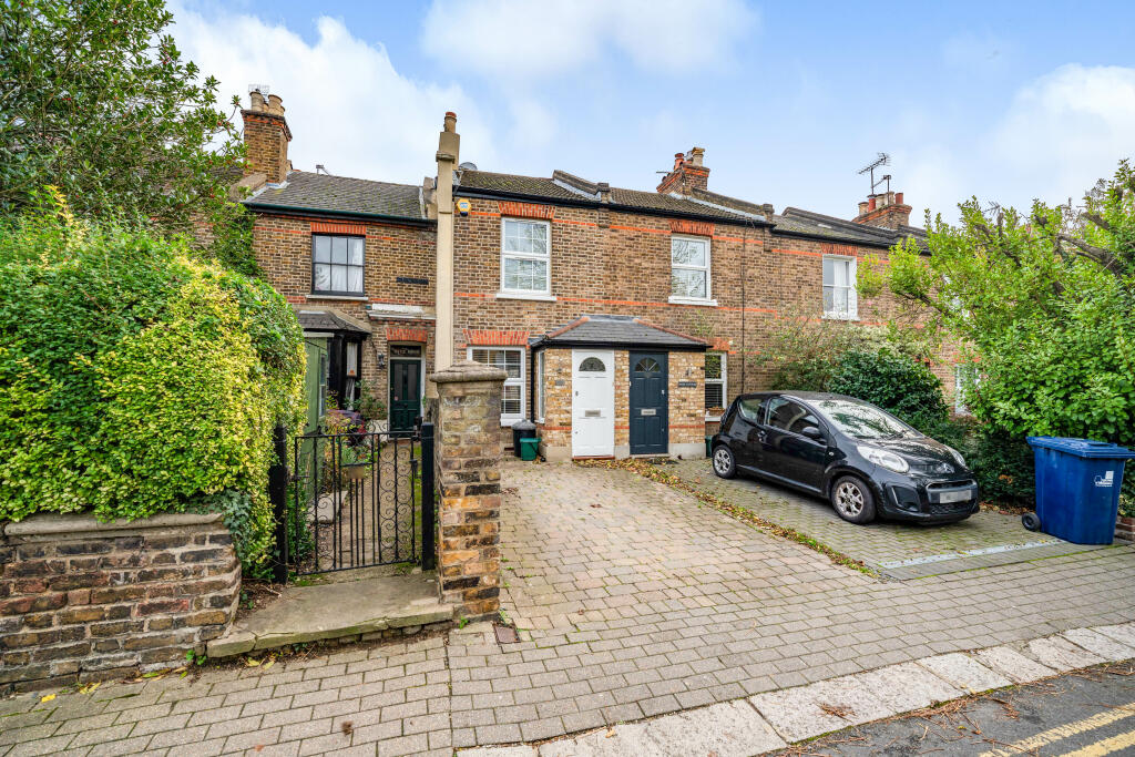 3 bed Semi-Detached House for rent in Acton. From Northfields - The Broadway