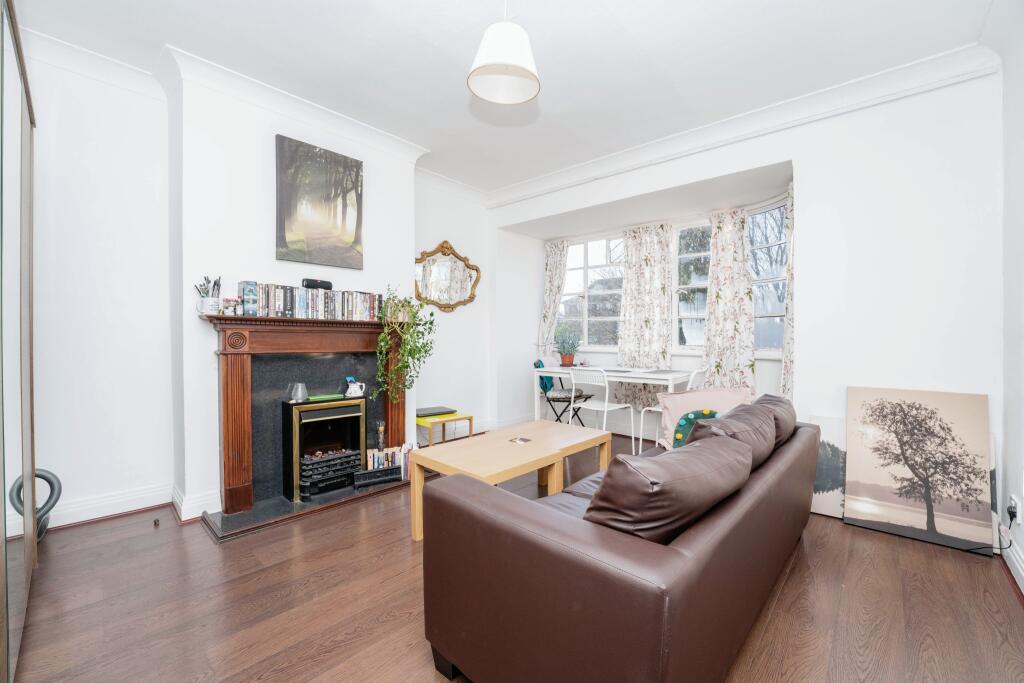 2 bed Flat for rent in Acton. From Northfields - The Broadway