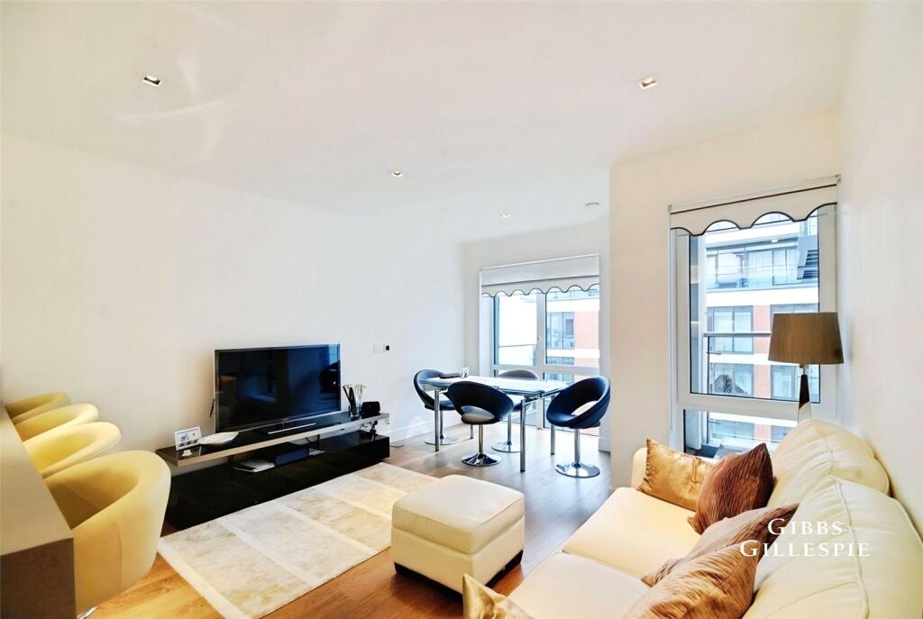 2 bed 1st Floor Flat for rent in Acton. From Northfields - The Broadway