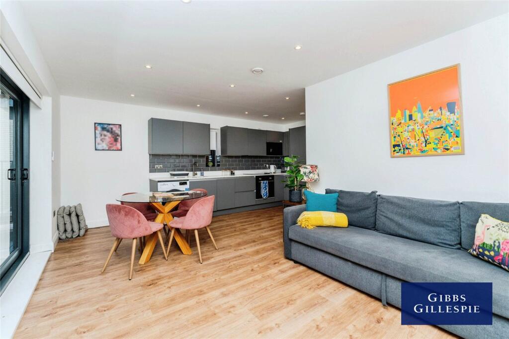 1 bed 1st Floor Flat for rent in Acton. From Northfields - The Broadway