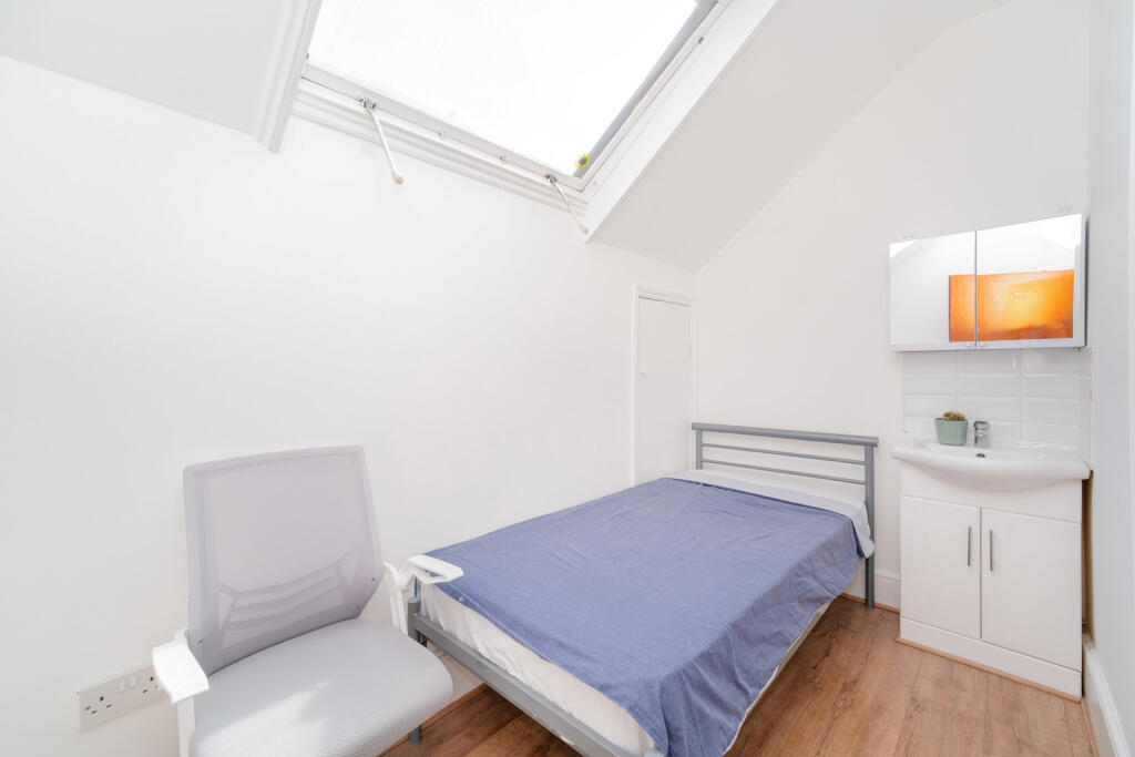 0 bed Studio for rent in Acton. From Northfields - The Broadway