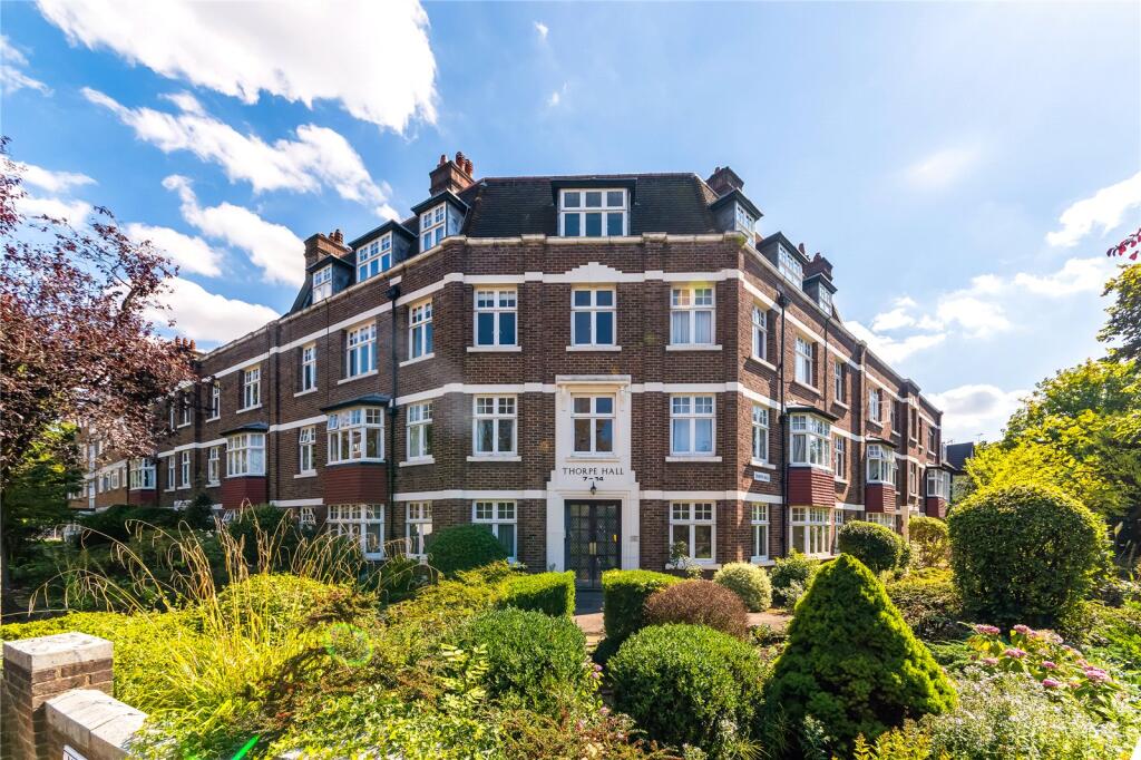 3 bed 1st Floor Flat for rent in Acton. From Northfields - The Broadway