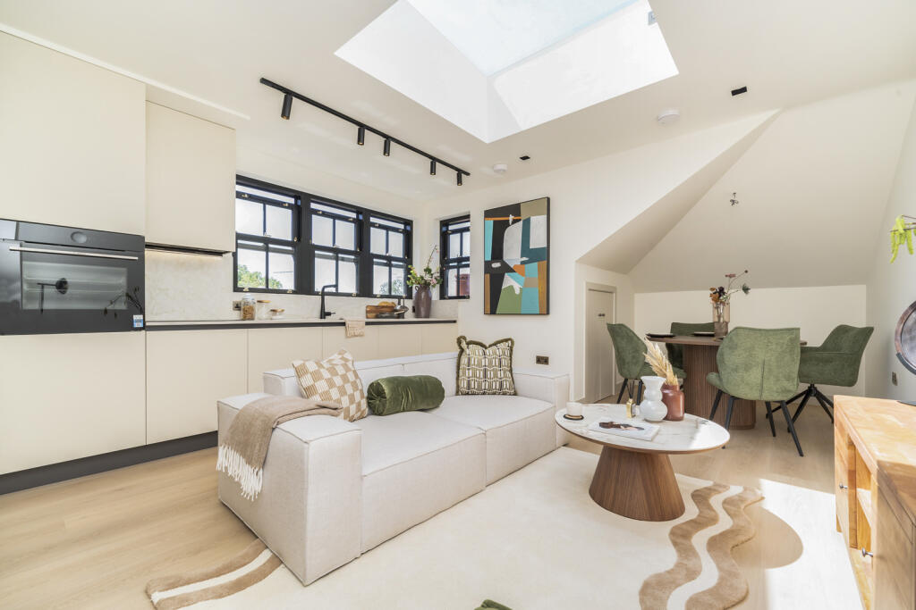 2 bed 1st Floor Flat for rent in Acton. From Northfields - The Broadway 2 bed 1st Floor Flat for rent in Acton. From Northfields - The Broadway